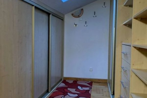Wnętrze ładnego domu 06